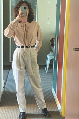 
                             
                                Adeline Trousers.
                                Обложка отзыва пользователя Nicole Keller
                             
                        