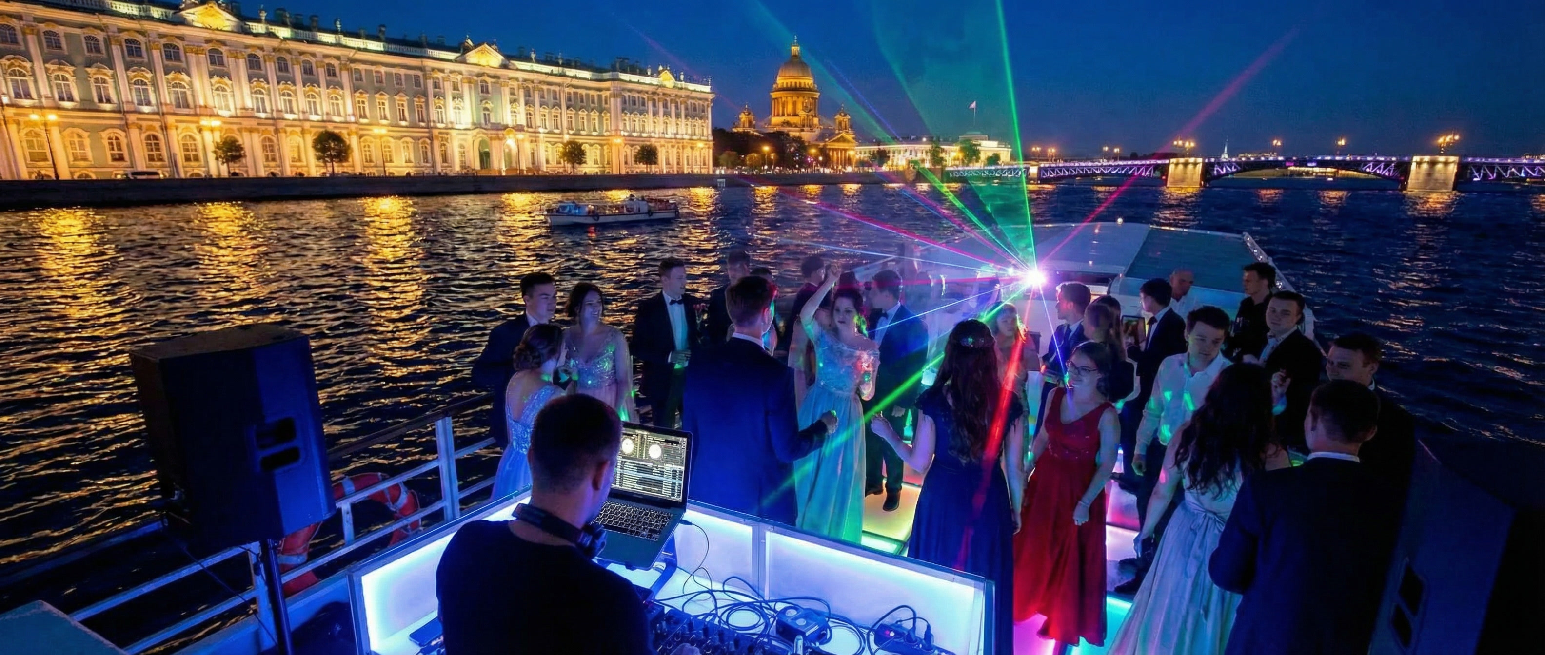 Выпускной на теплоходе в Санкт-Петербурге: Твой идеальный план прощания со школой