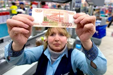 Зафиксировано падение зарплат в Саратовской области