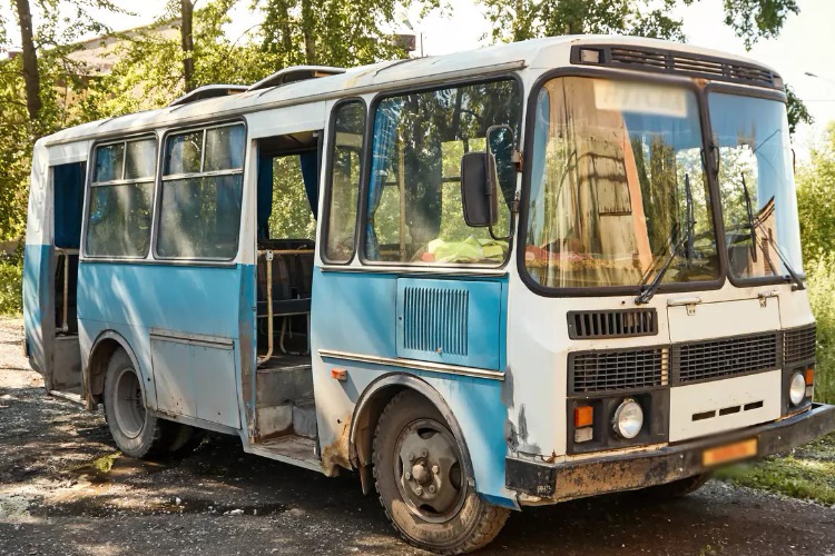 Старый школьный автобус передадут в Кряжим