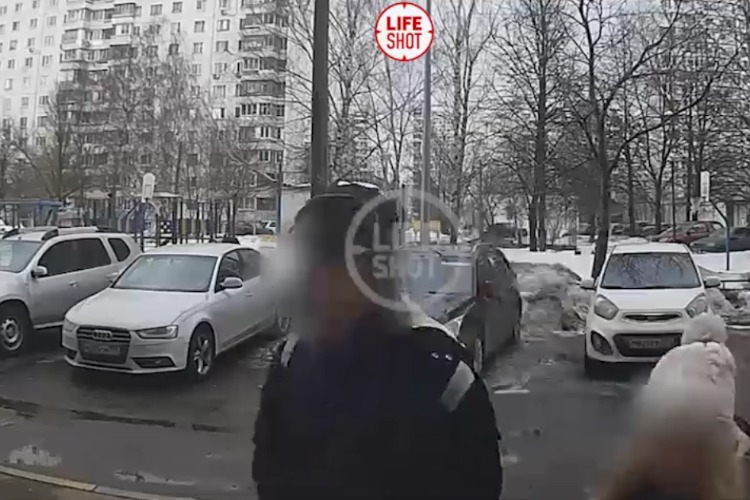 В Москве школьник выжил, выпрыгнув с 17-го этажа