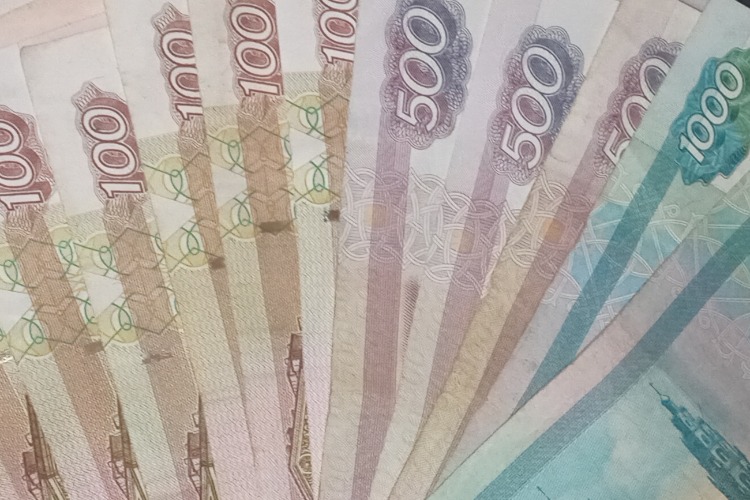Расширен список граждан на выплату 100 тысяч рублей