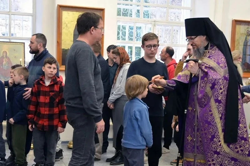 Воспитанники двух воскресных школ города Воронежа посетили Свято-Успенский Дивногорский мужской монастырь