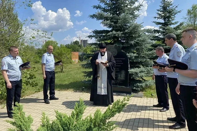 Клирик Воронежской епархии принял участие в торжественном мероприятии к 90-летию ГИБДД