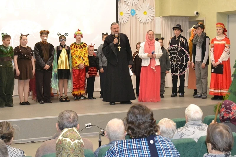 В Нижнедевицком пансионате состоялось пасхальное представление