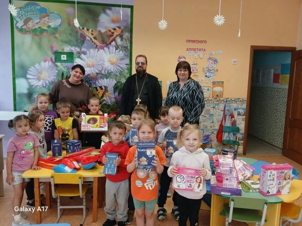 Настоятель Троицкого храма с. Залужное посетил местный детский сад
