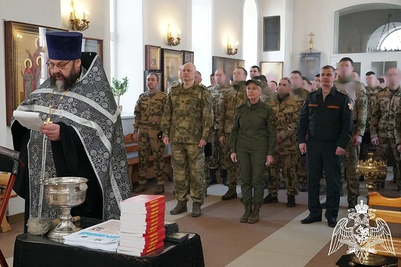 В Христо-Рождественском храме города Воронежа состоялся молебен о здравии сотрудников Росгвардии