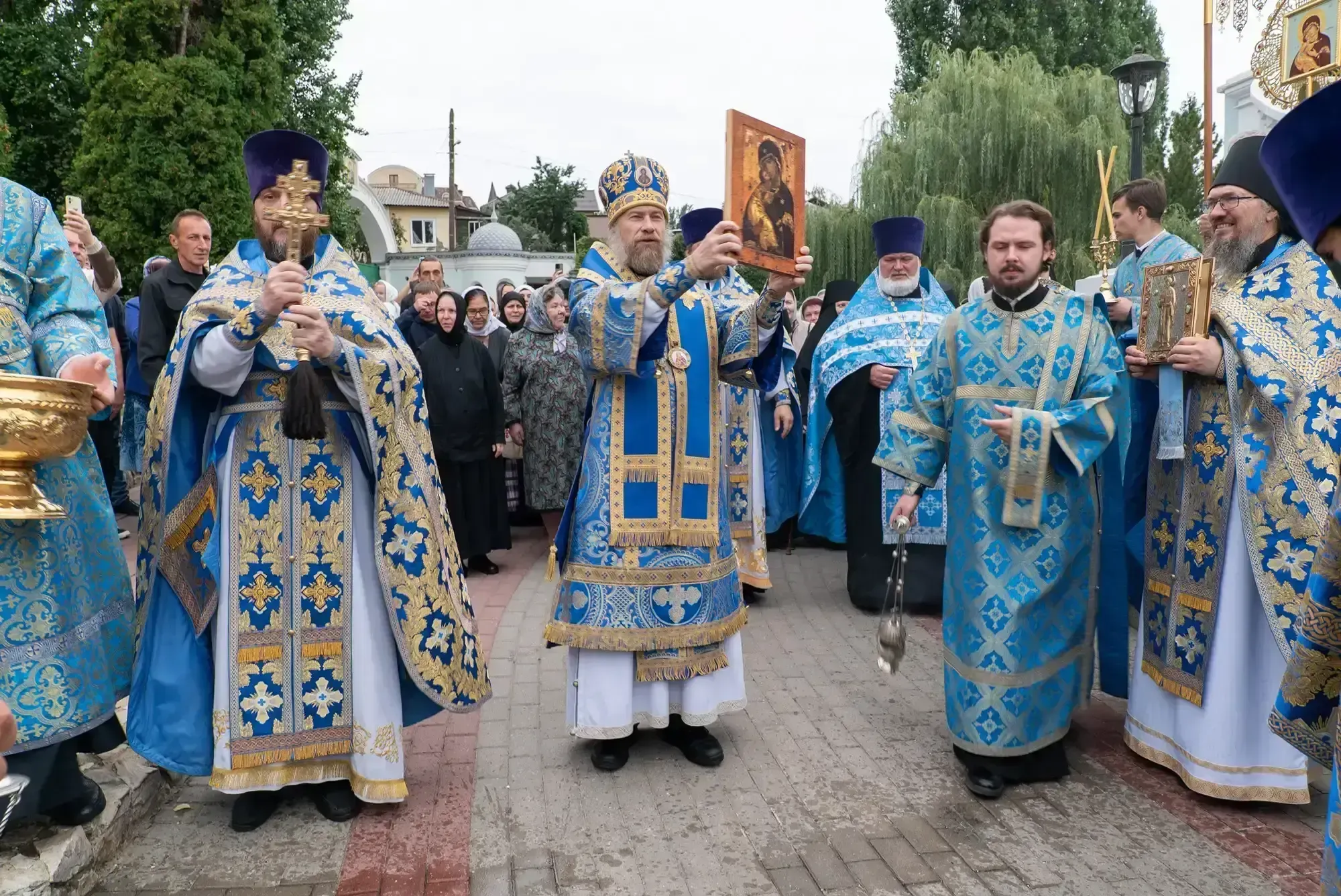 Правящий Архиерей возглавил богослужение в день престольного праздника нижнего храма Алексиевского собора Алексиево-Акатова монастыря