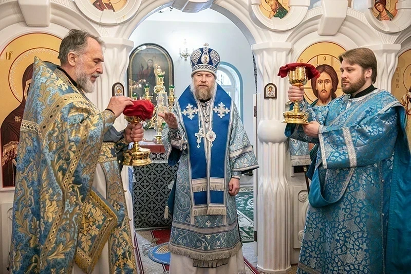Глава Воронежской митрополии посетил приход Антониевского храма воронежского микрорайона Сомово