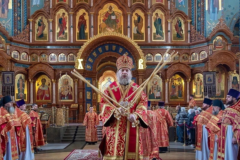 Митрополит Воронежский и Лискинский Леонтий возглавил праздничное богослужение в Неделю 2-ю по Пасхе, апостола Фомы