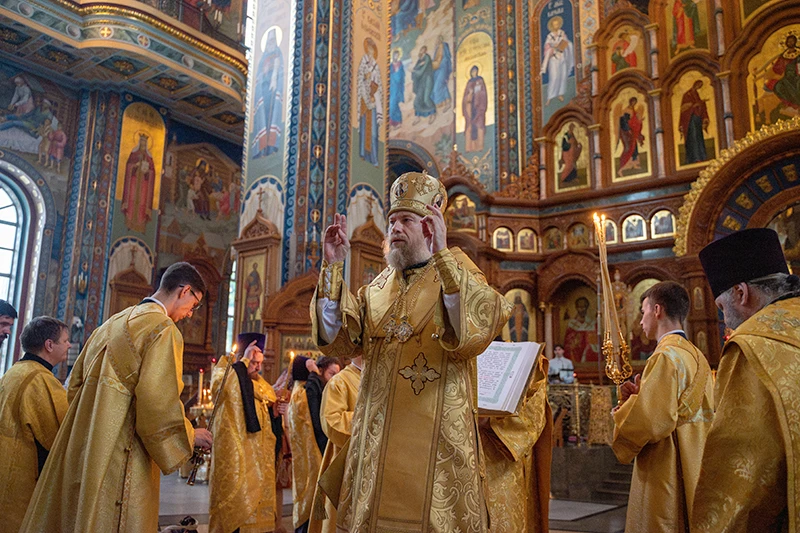 Правящий Архиерей возглавил служение всенощного бдения