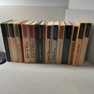 Серия " Военные приключения " ( Комплект из 17 книг ) / В. Кожевников, Ростислав Самбук, С. Гагарин, Л. Платов, Ф. Шахмагонов и другие