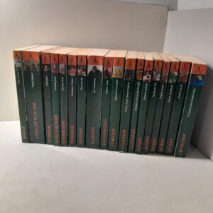 Серия "Азбука классика". Комплект из 18 книг ( Русская классика ) / Паустовский, Куприн, Пушкин, Газданов, Гумилев, Бунин, Айтматов и другие