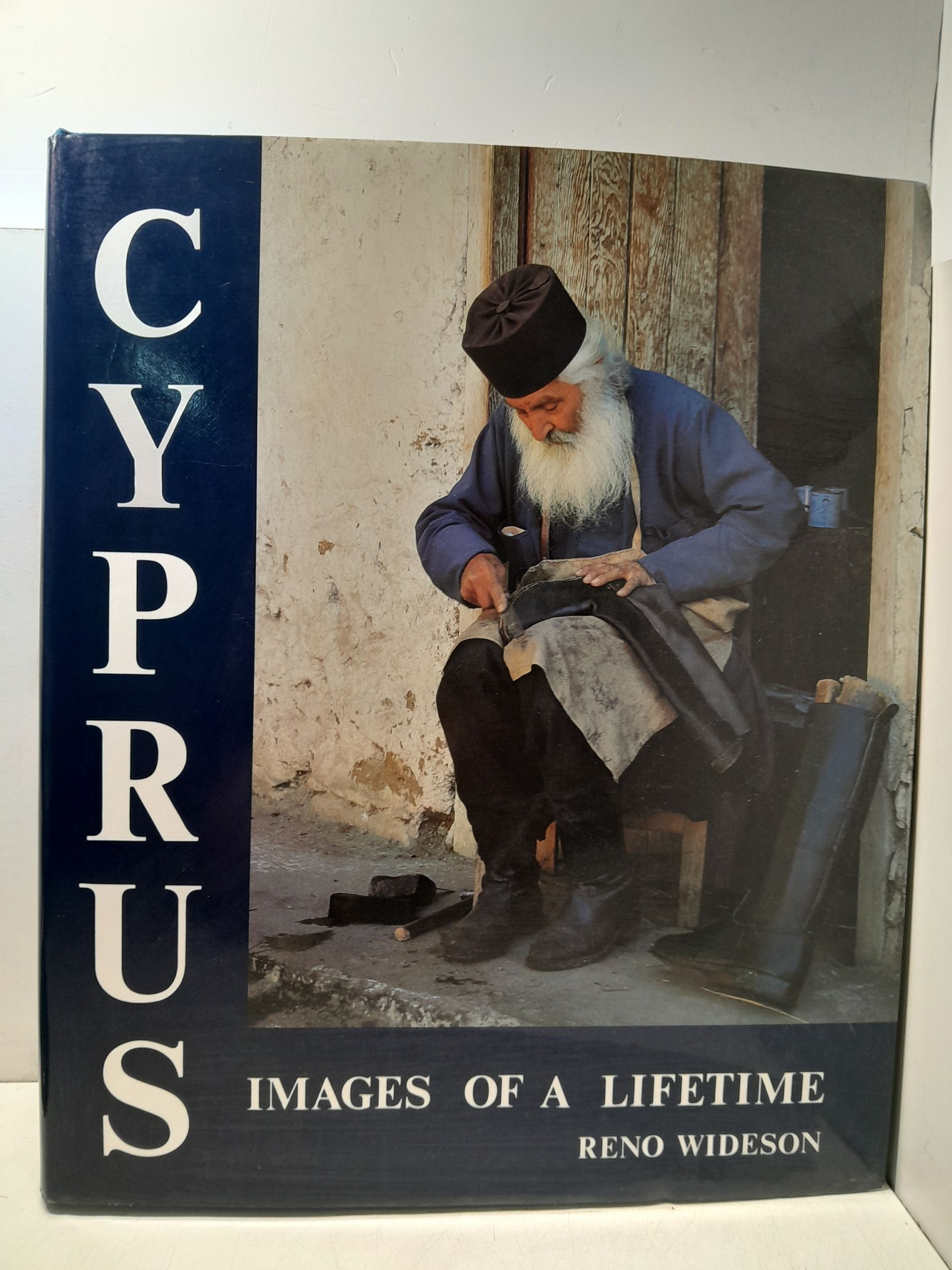 Кипр: Образы жизни. Рено Уайдсон / CYPRUS. IMAGES OF A LIFETIME RENO WIDESON