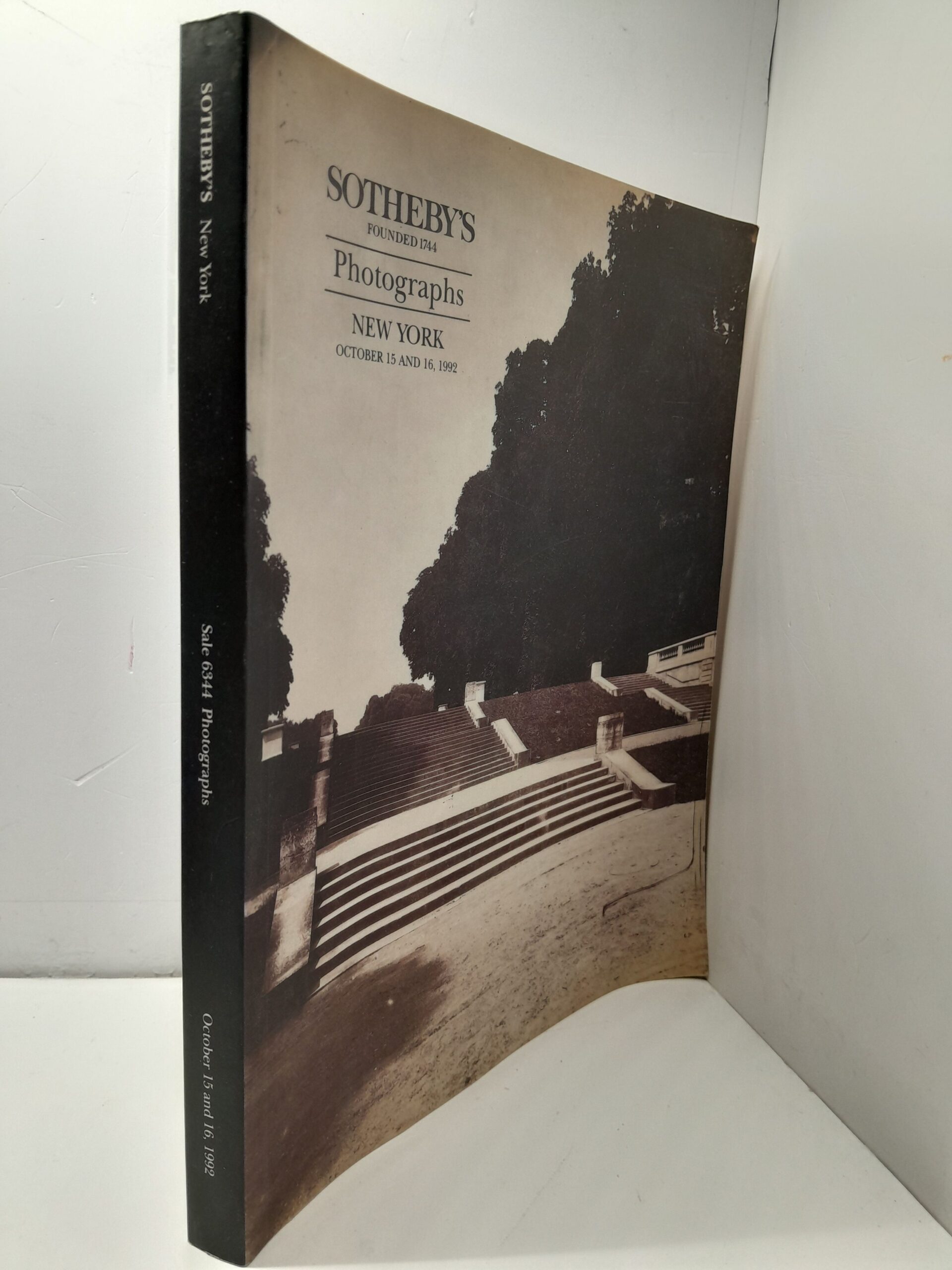 Фотографии. Сотбис / SOTHEBY'S FOUNDED 1744 Photographs NEW YORK OCTOBER 15 AND 16, 1992 — изображение 2