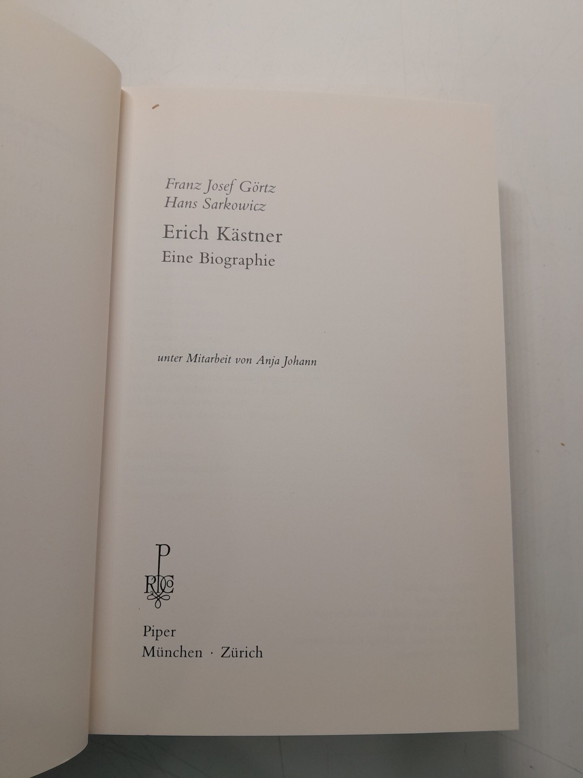 Франц Йозеф Гёрц Ганс Саркович Эрих Кестнер: биография / Franz Josef G rtz Hans Sarkowicz Erich K stner Eine Biographie — изображение 3