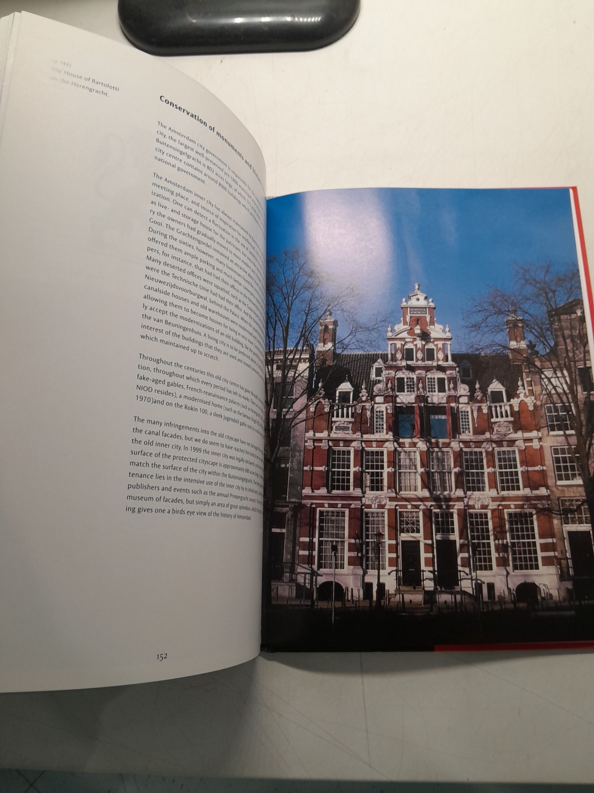 Краткая история Амстердама Доктор Рихтер Рёгхольт / A Short History of Amsterdam Dr. Richter Roegholt — изображение 4