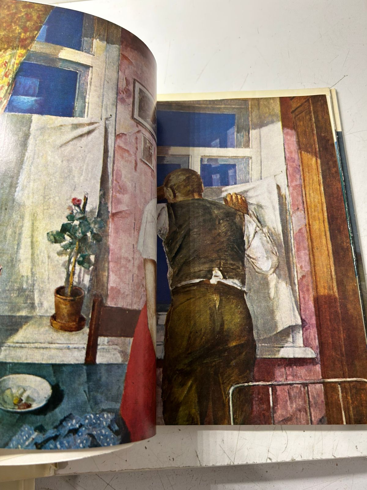 Серия " Образ и цвет " в 7 книгах / Иванов, Левитан, Перов, Петров-Водкин, Серов. — изображение 7