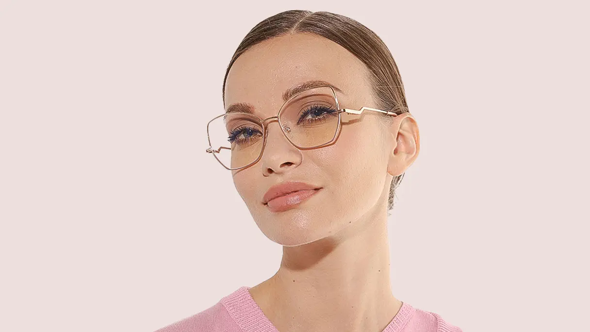 Техника макияжа для тех, кто носит очки