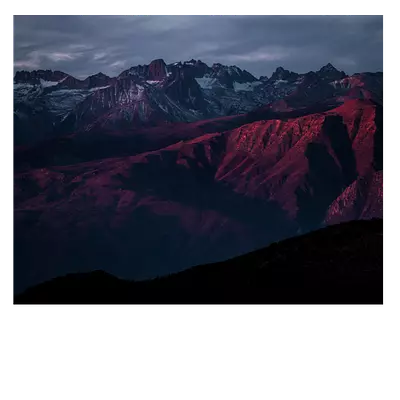 Фото на холсте горы в закате. размер 50х40 см.