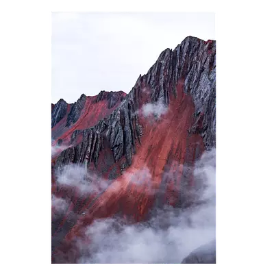 Фото на холсте горный хребет в облаках, размера 60x90