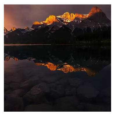 Фото на холсте горы в отражении, размера 40x40