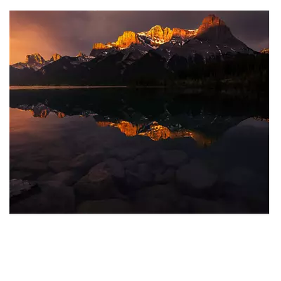 Фото на холсте горы в отражении 50х40 см