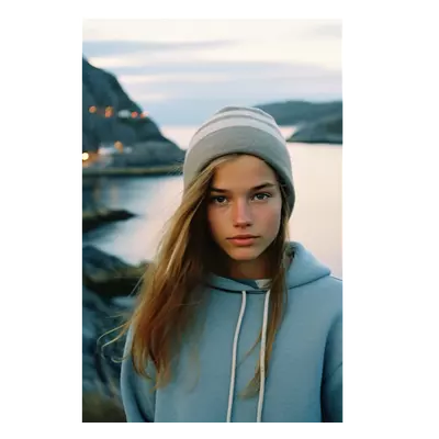 Фото на холсте девушка у озера, размера 40x60