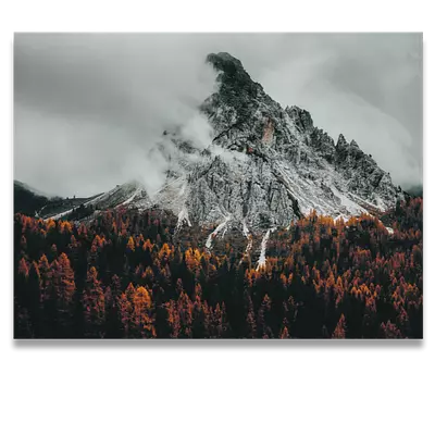 Фото на холсте горный пик в облаках, размера 80x60