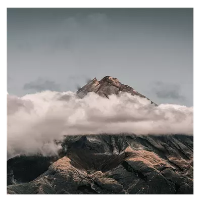 Фото на холсте горы в облаках, размера 100x100