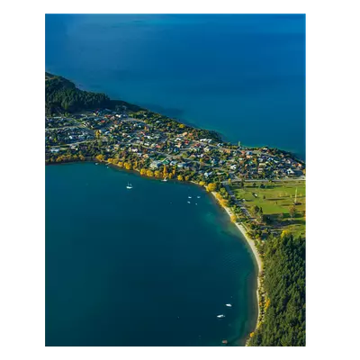 Фото на холсте поселок на перешейке, размера 40x50