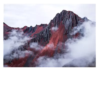 Фото на холсте горный хребет в облаках, размера 100x70