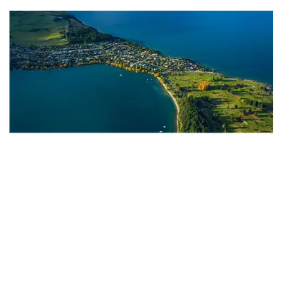 Фото на холсте поселок на перешейке, размера 60x30