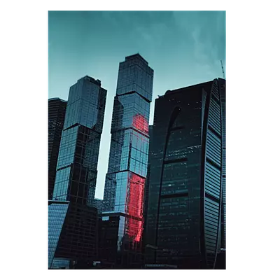Фото на холсте москва сити в красной подсветке, размера 70x100