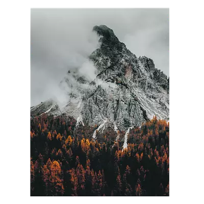 Фото на холсте горный пик в облаках, размера 60x80