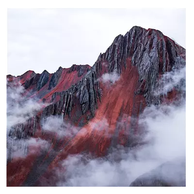 Фото на холсте горный хребет в облаках, размера 100x100