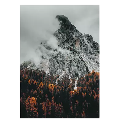 Фото на холсте горный пик в облаках, размера 50x70