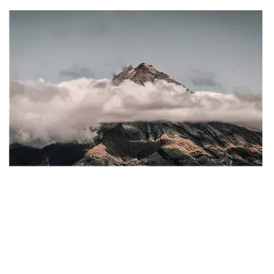 Фото на холсте горы в облаках. размер 30х20 см. высокое качество печати.