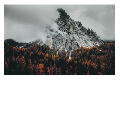 Фото на холсте горный пик в облаках. размер 45х30 см.
