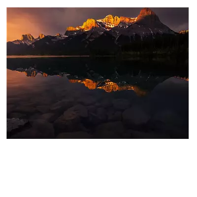 Горы в отражении. размер 40х30 см