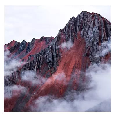 Фото на холсте горный хребет в облаках, размера 30x30