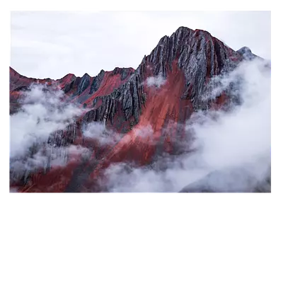 Фото на холсте горный хребет в облаках, размера 70x50