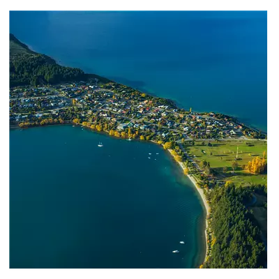 Фото на холсте поселок на перешейке, размера 30x30