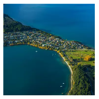 Фото на холсте поселок на перешейке, размера 60x60