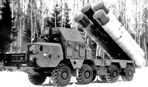 Пусковые установки зенитной ракетной системы С-300 (с 1982 г.)