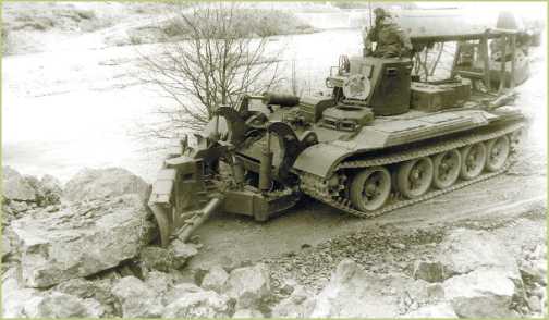 Инженерная машина разграждения ИМР . Т-54 и Т-55. «Танк-солдат»