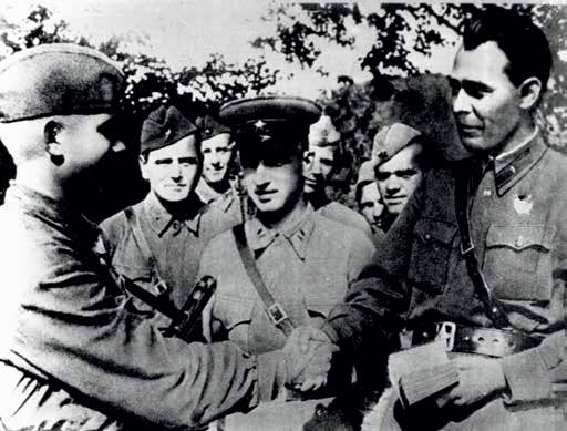 Долгие версты войны . Генеральный секретарь ЦК КПСС Леонид Ильич Брежнев