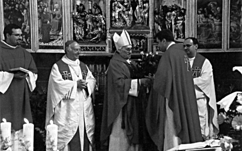 братьями священниками