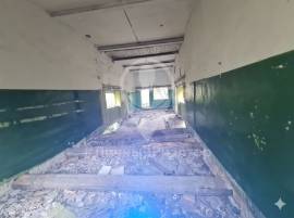 Коммерческая недвижимость, На продажу