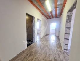 Дома, На продажу